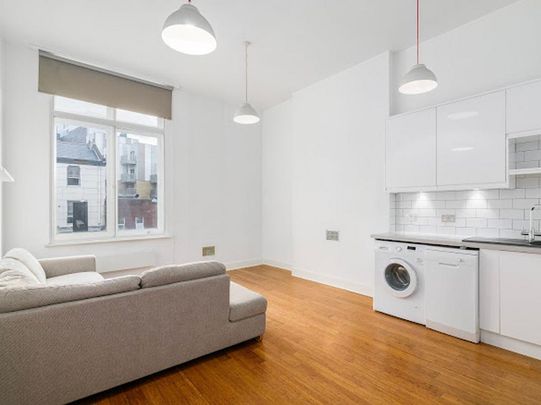 2 bedroom flat to rent - Photo 1