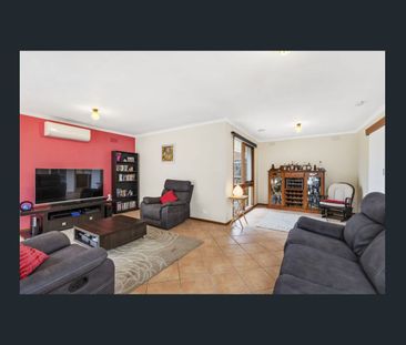 Spacious Family Living in Peaceful Grovedale Location. - Photo 1