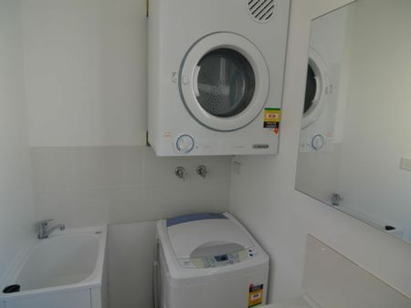 Partly Furnished Bedsit in CBD - Photo 4