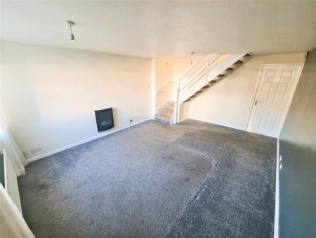 2 bedroom semi-detached house to rent - Photo 2