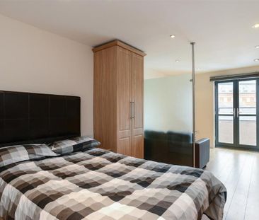 1 bedroom flat to rent - Photo 1