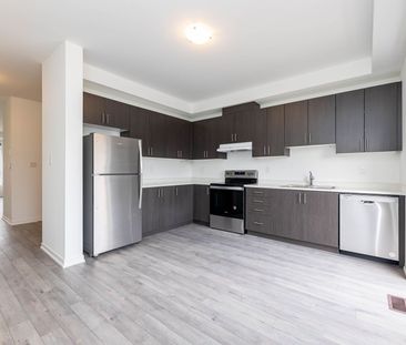 For Lease - 217 Monarch Avenue, Ajax, Ontario - Photo 5