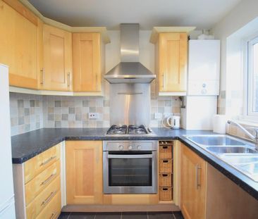 2 bedroom terraced house to rent - Photo 4