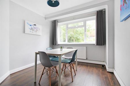 4 bedroom semi-detached house to rent - Photo 2