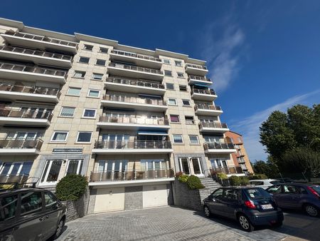 Lumineux penthouse+terrasse à 1300 Wavre  Loyer: 790 € - Photo 3