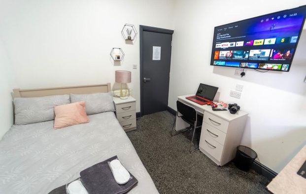 Studio Flat, Bournbrook Road, B29 - Photo 1