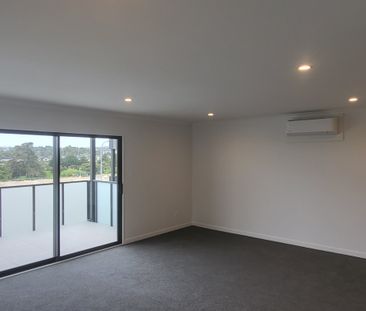 204/30 Shortfin Place, Flat Bush, Auckland - Photo 5