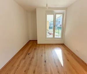 Am Bienenfeld! Moderne 2-Zimmer-Wohnung mit Terrasse und Garten in beliebter Lage zu vermieten! - Photo 1