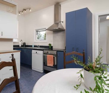 Stunning Three Bedroom Villa - Photo 3