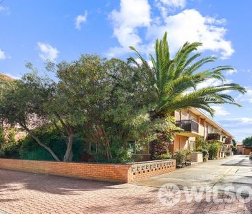 Sunny, spacious living in a lively hub! - Photo 6