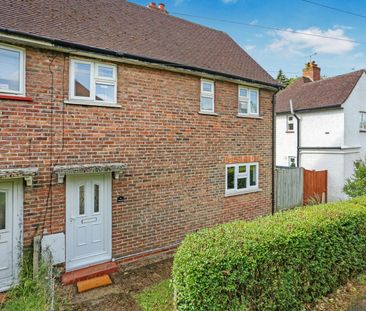 Terraced House to rent on - Photo 5