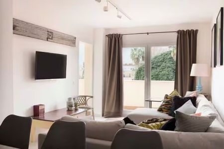 3 room luxury Apartment for rent in Benalmádena, Andalusia - Photo 3