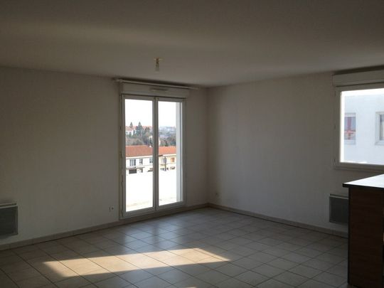 Location Appartement Clermont-Ferrand - Photo 1