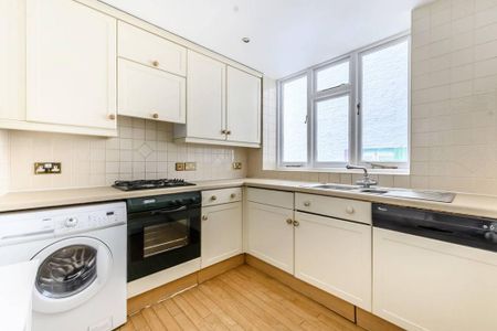 3 bedroom flat to rent - Photo 4