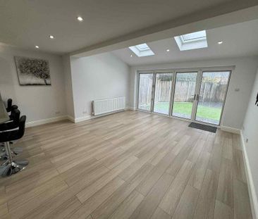 2 bedroom semi-detached house to rent - Photo 2