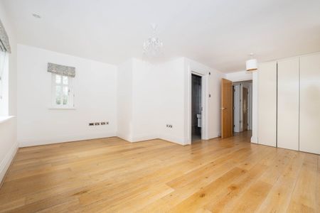 5 bedroom semi-detached house to rent - Photo 4