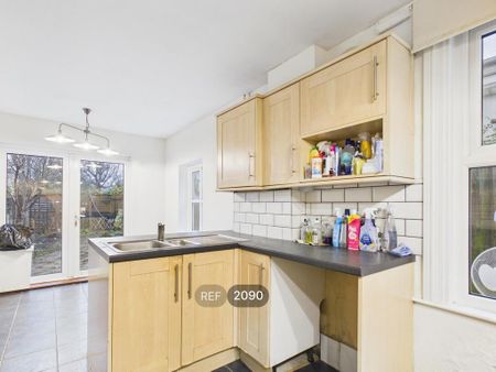 3 bedroom terraced house to rent - Photo 3