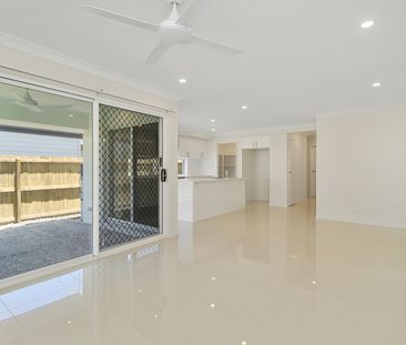 96 Rogers Street, Beachmere QLD 4510 - House For Rent - $750 | Domain - Photo 2