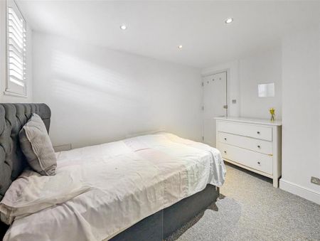 3 bedroom apartment to rent - Photo 2