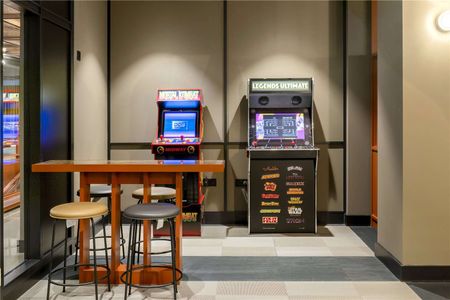 Extravagant Fully Furnished Two Double Bedroom Apartment with unrivalled facilities in the Exclusive Cortland Development, Colliers Yard. - Photo 3