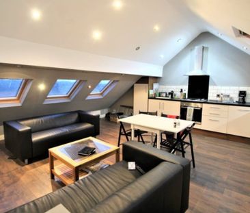 4 Bed - Flat 4, 35 Richmond Road, Headingley, Leeds - LS6 1BX - Stu... - Photo 1