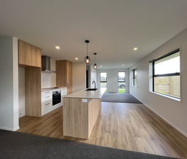 169 Faringdon Boulevard, Rolleston - Photo 6