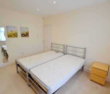 Chanctonbury Way, Woodside Park, London, N12 - Photo 4