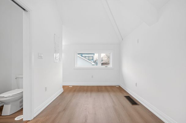 For Lease - 218 Aileen Avenue Unit# E, Toronto, Ontario - Photo 1