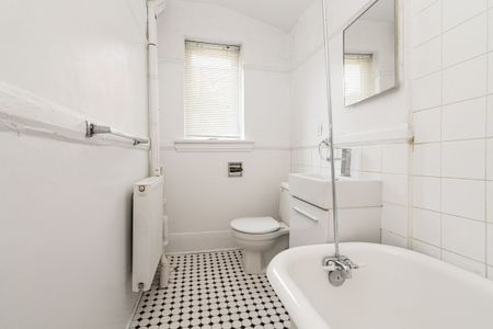 100 Vaughan Road - Photo 2