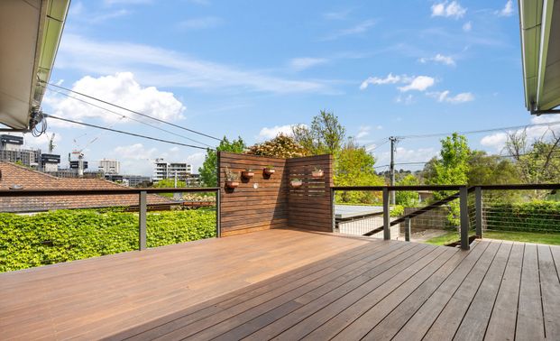 5 Yolla Place, Lyons ACT 2606 - House For Rent | Domain - Photo 1