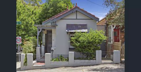 70 Palace Street, Petersham - Photo 2
