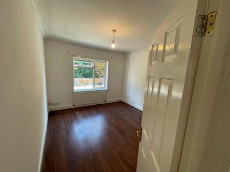 4 bedroom detached house to rent - Photo 4