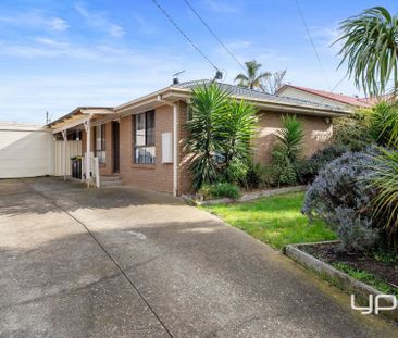 Low Maintenance 3 Bedroom Home in Melton South! - Photo 4