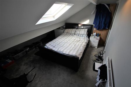 4 bedroom terraced house to rent - Photo 3