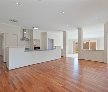 15 Vere Parkway - Photo 3