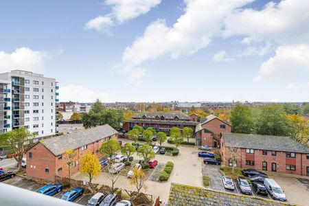 2 bedroom flat to rent - Photo 5