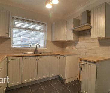 3 bedroom detached house to rent - Photo 4