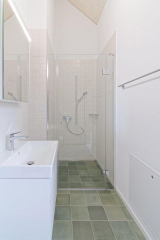 Attraktive 4.5-Zimmer-Dachgeschosswohnung mit zwei Loggien - Photo 4