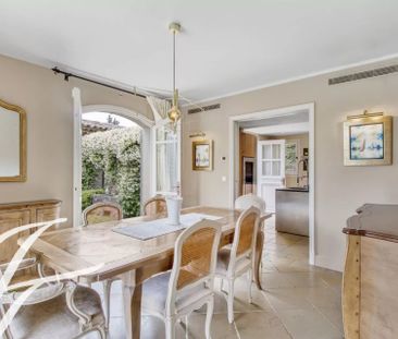 Maison à louer Mougins, Cote d'Azur, France7 500 EUR / Mois - Photo 1