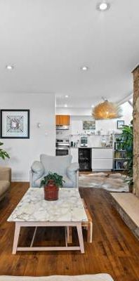 Elegant and Modern 1Bed 1Bath - Photo 1