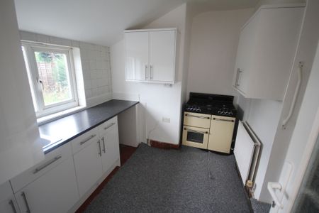 Micawber Avenue, Uxbridge, UB8 - Photo 5