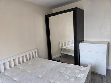 1 Bed Flat, Cranley Road, E13 - Photo 5