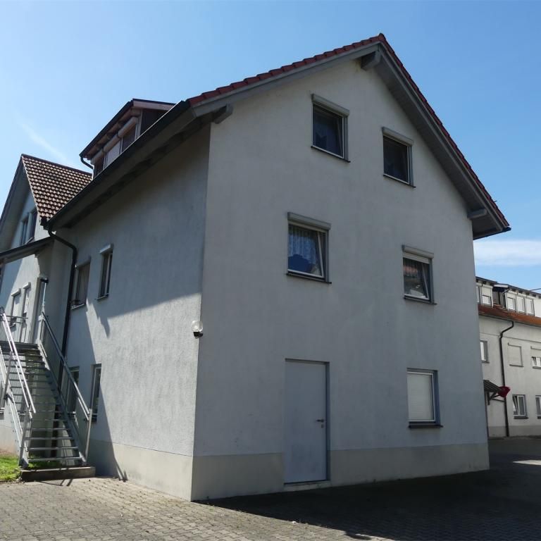 Carl-Maria-von-Weber-Allee 73a, 01558 Großenhain - Foto 1