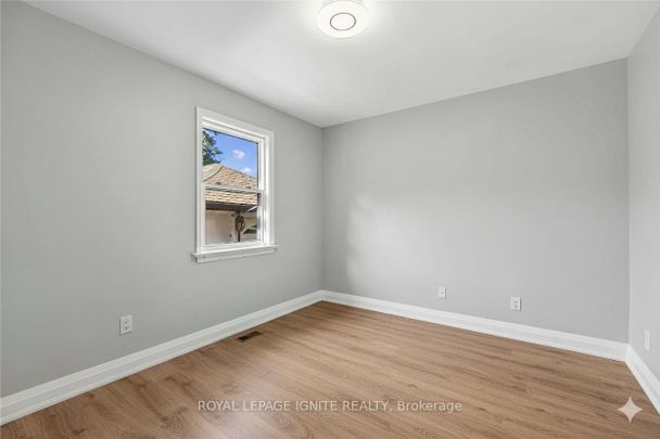 For Lease - 35 Archwood Crescent Unit# Main, Toronto, Ontario - Photo 1