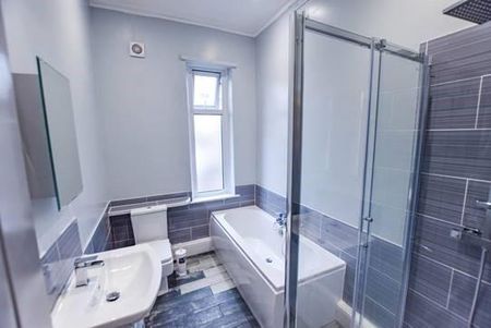 6 bedroom semi-detached house to rent - Photo 5