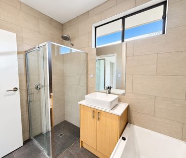 Modern & Low-Maintenance Living in a Convenient Modbury Location - Photo 2