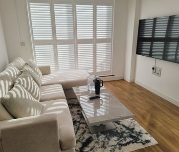 Room in a Shared Flat, Purley Way, CR0 - Photo 5