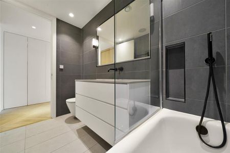 3 bedroom flat to rent - Photo 5