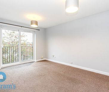 2 bed Flat for Rent - Photo 1