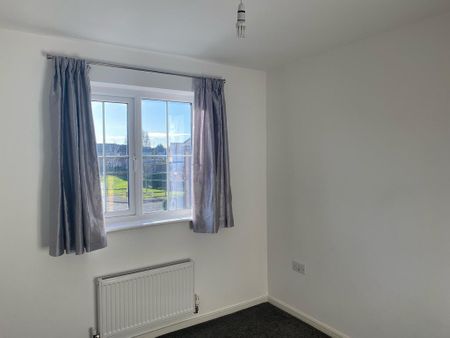 3 bedroom semi-detached house to rent - Photo 3